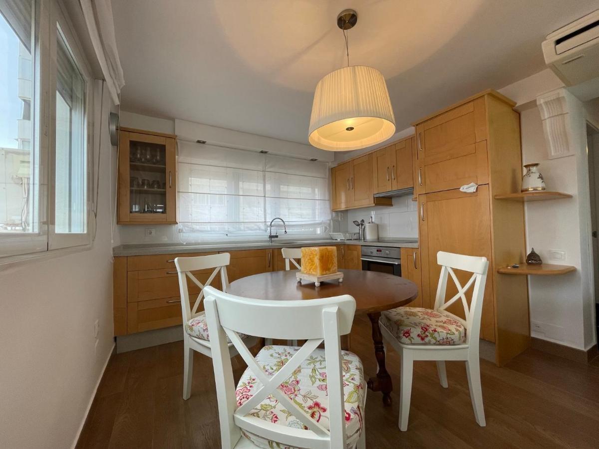 Acogedor Apartamento Con Piscina Y Vistas Al Mar